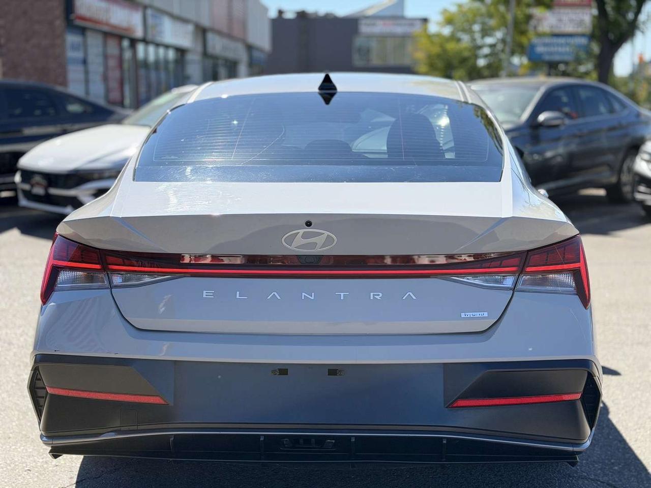 2024 Hyundai Elantra Hybrid Luxury   Leather   Sunroof   Navi Photo3