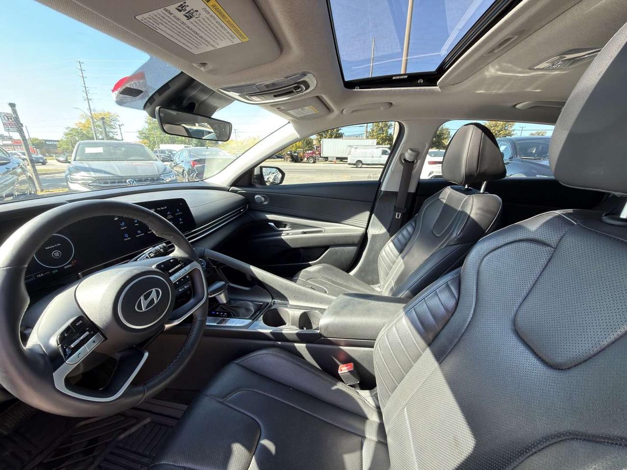2024 Hyundai Elantra Hybrid Luxury   Leather   Sunroof   Navi Photo