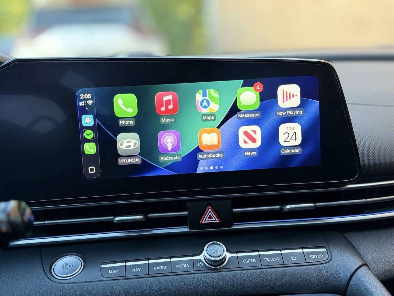 2024 Hyundai Elantra Hybrid Luxury   Leather   Sunroof   Navi Photo