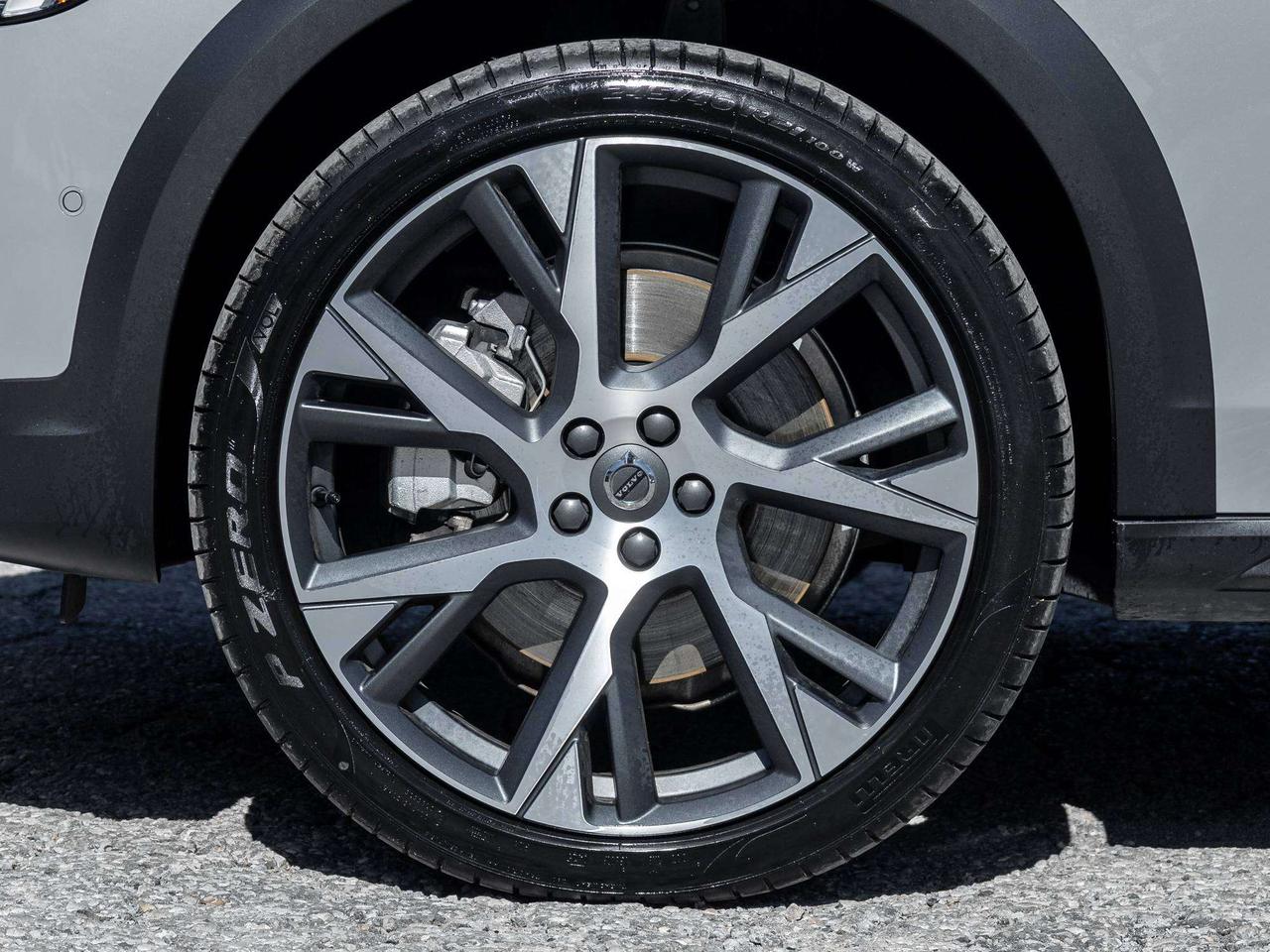 2026 Volvo V90 Cross Country ULTRA*Harman Kardon^Luxury Wagon^CPORate fr 3.49%* Photo