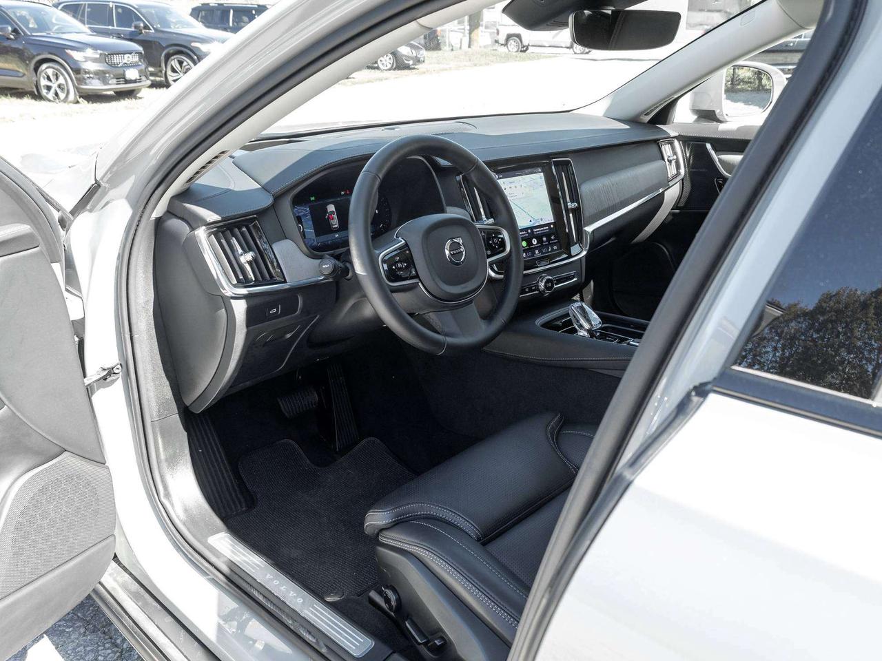 2026 Volvo V90 Cross Country ULTRA*Harman Kardon^Luxury Wagon^CPORate fr 3.49%* Photo
