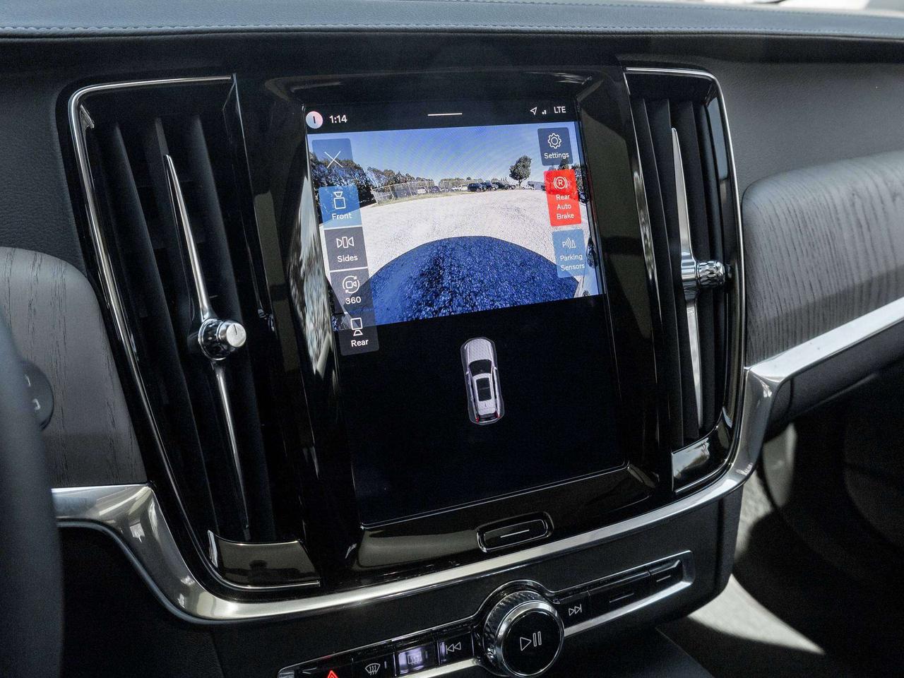 2026 Volvo V90 Cross Country ULTRA*Harman Kardon^Luxury Wagon^CPORate fr 3.49%* Photo