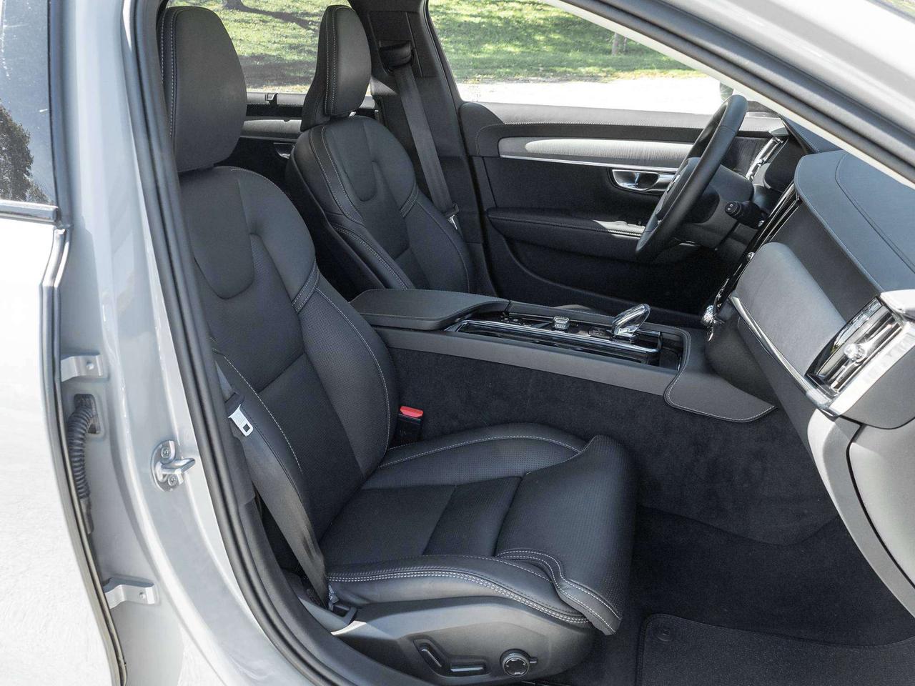 2026 Volvo V90 Cross Country ULTRA*Harman Kardon^Luxury Wagon^CPORate fr 3.49%* Photo