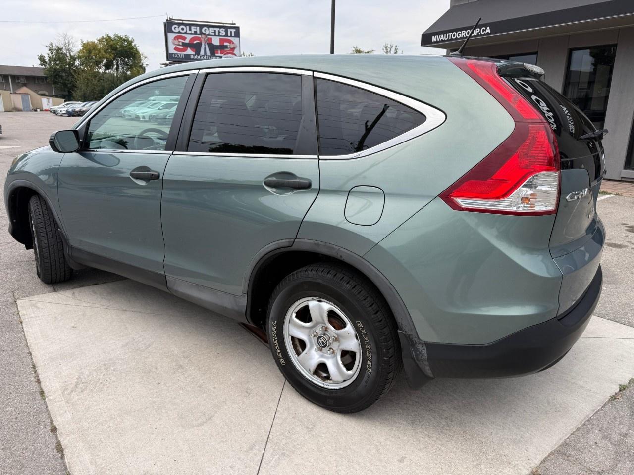 2013 Honda CR-V 2WD LX Photo