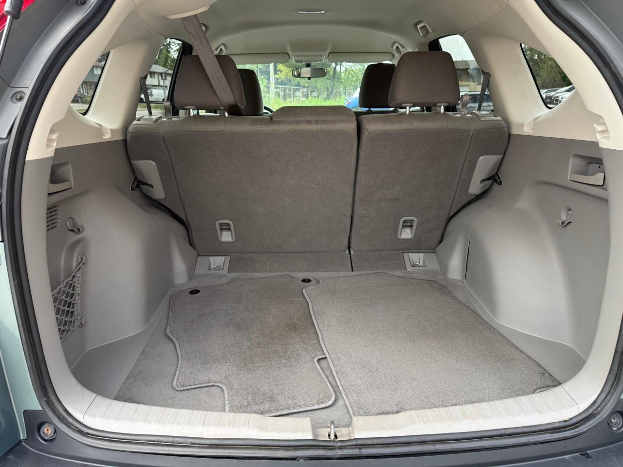 2013 Honda CR-V 2WD LX Photo