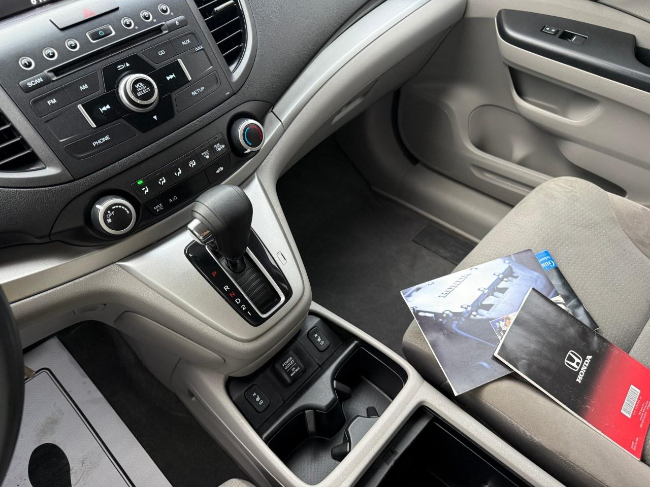 2013 Honda CR-V 2WD LX Photo
