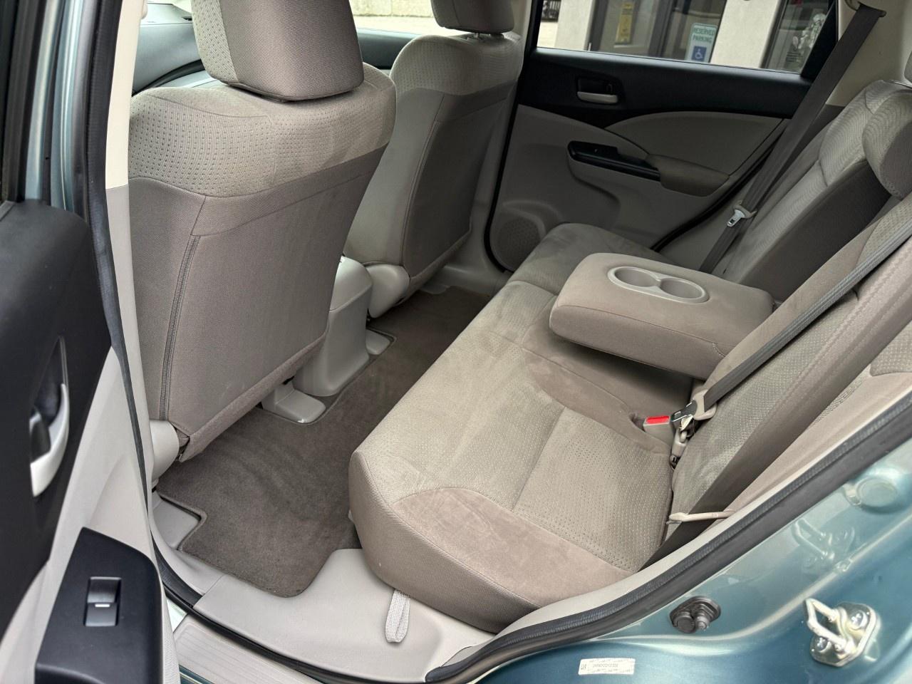 2013 Honda CR-V 2WD LX Photo