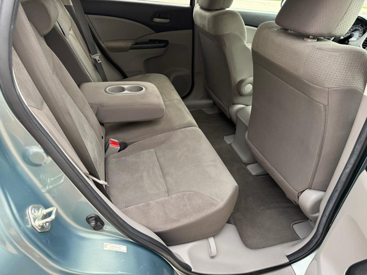 2013 Honda CR-V 2WD LX Photo
