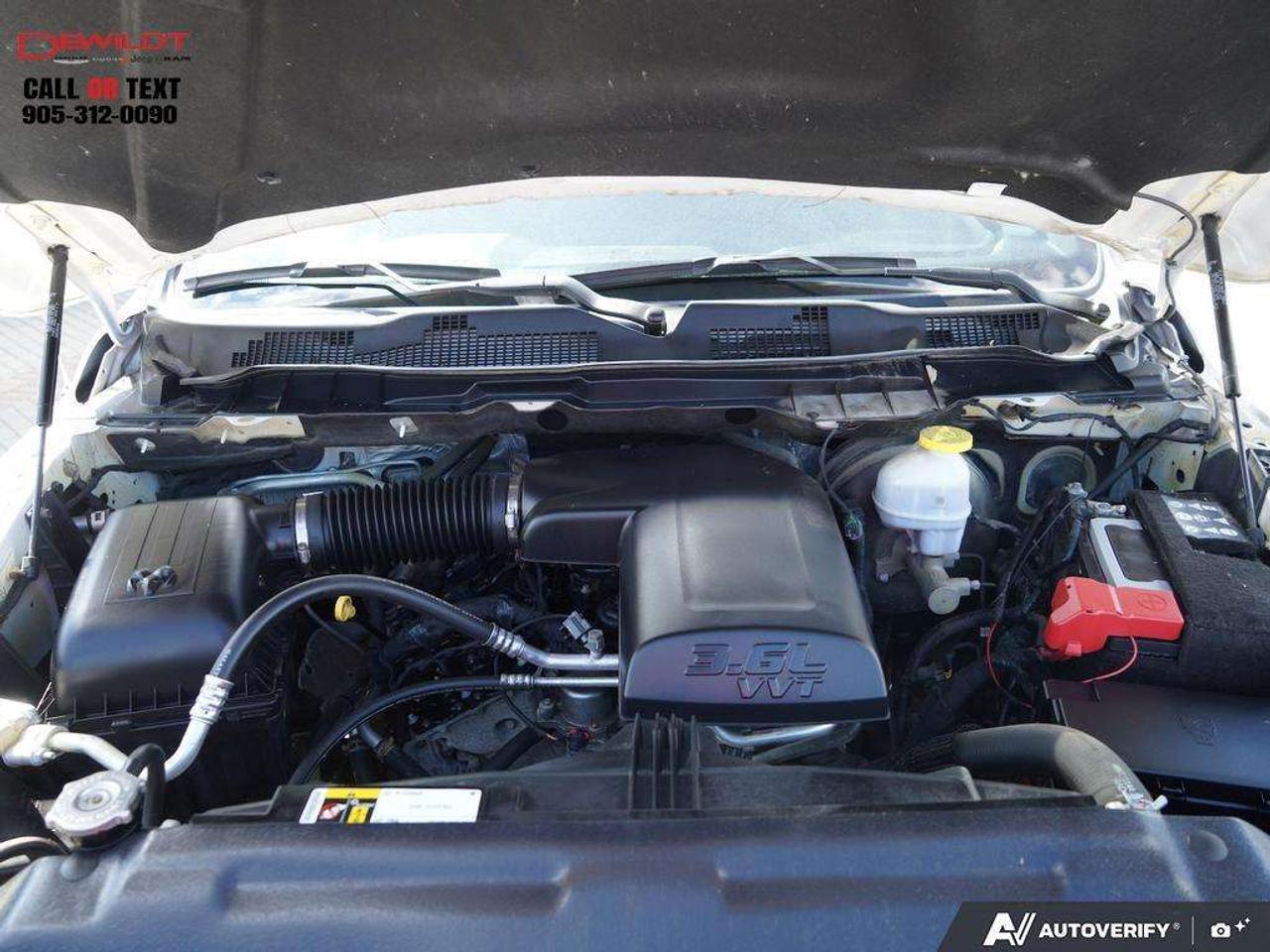 2022 RAM 1500 WARLOCK   CONTRACTOR SPECIAL   ONE OWNER Photo