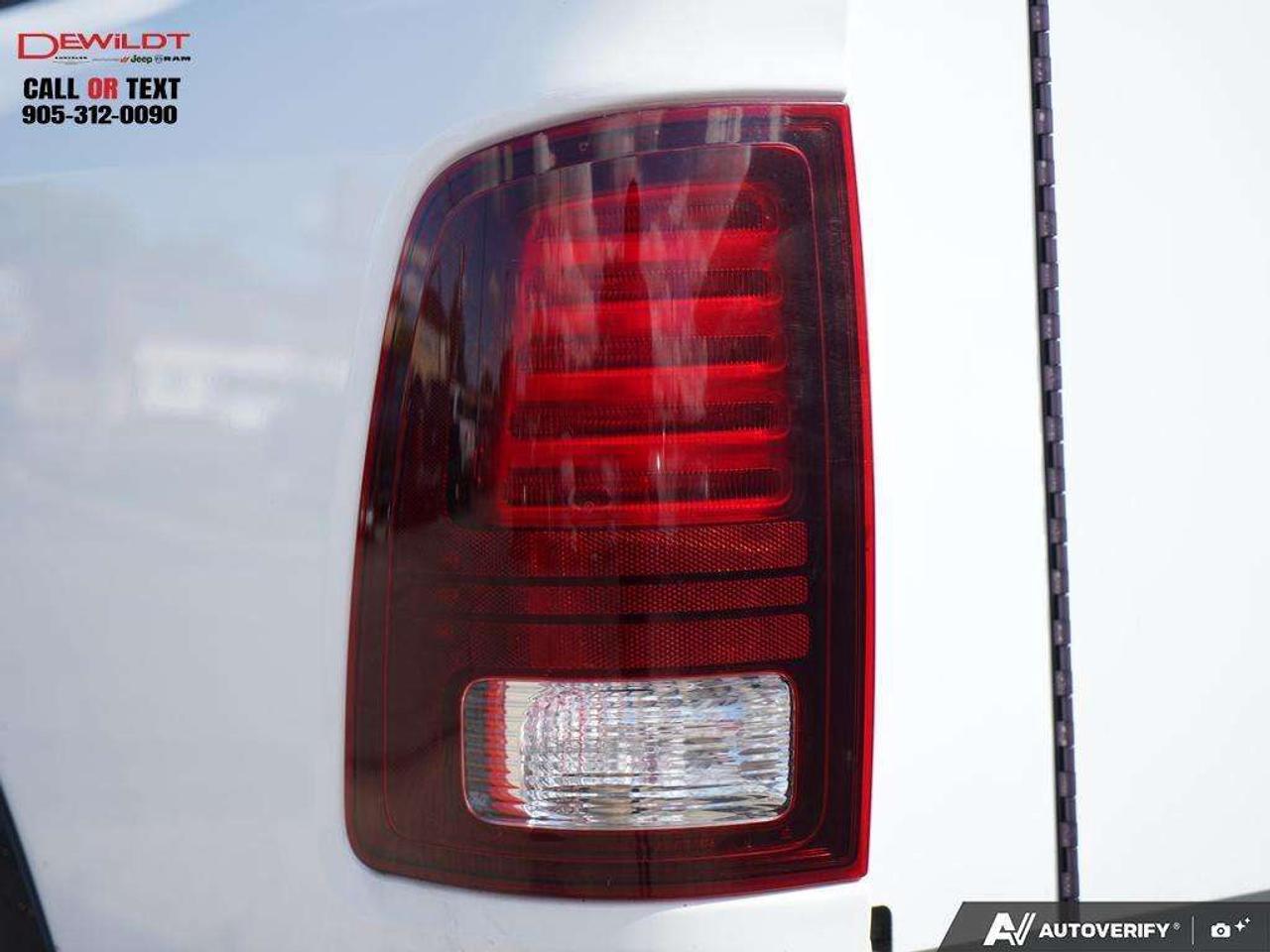 2022 RAM 1500 WARLOCK   CONTRACTOR SPECIAL   ONE OWNER Photo