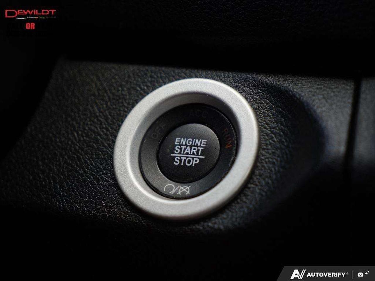 2022 RAM 1500 WARLOCK   CONTRACTOR SPECIAL   ONE OWNER Photo