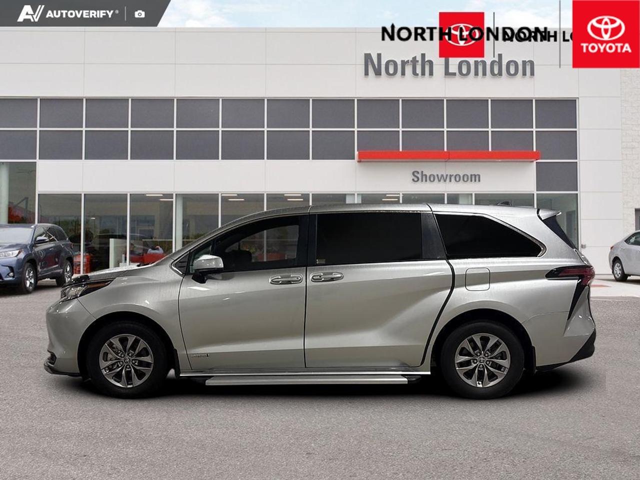 2021 Toyota Sienna LE 8-Passenger 4dr Front-Wheel Drive Passenger Van Photo