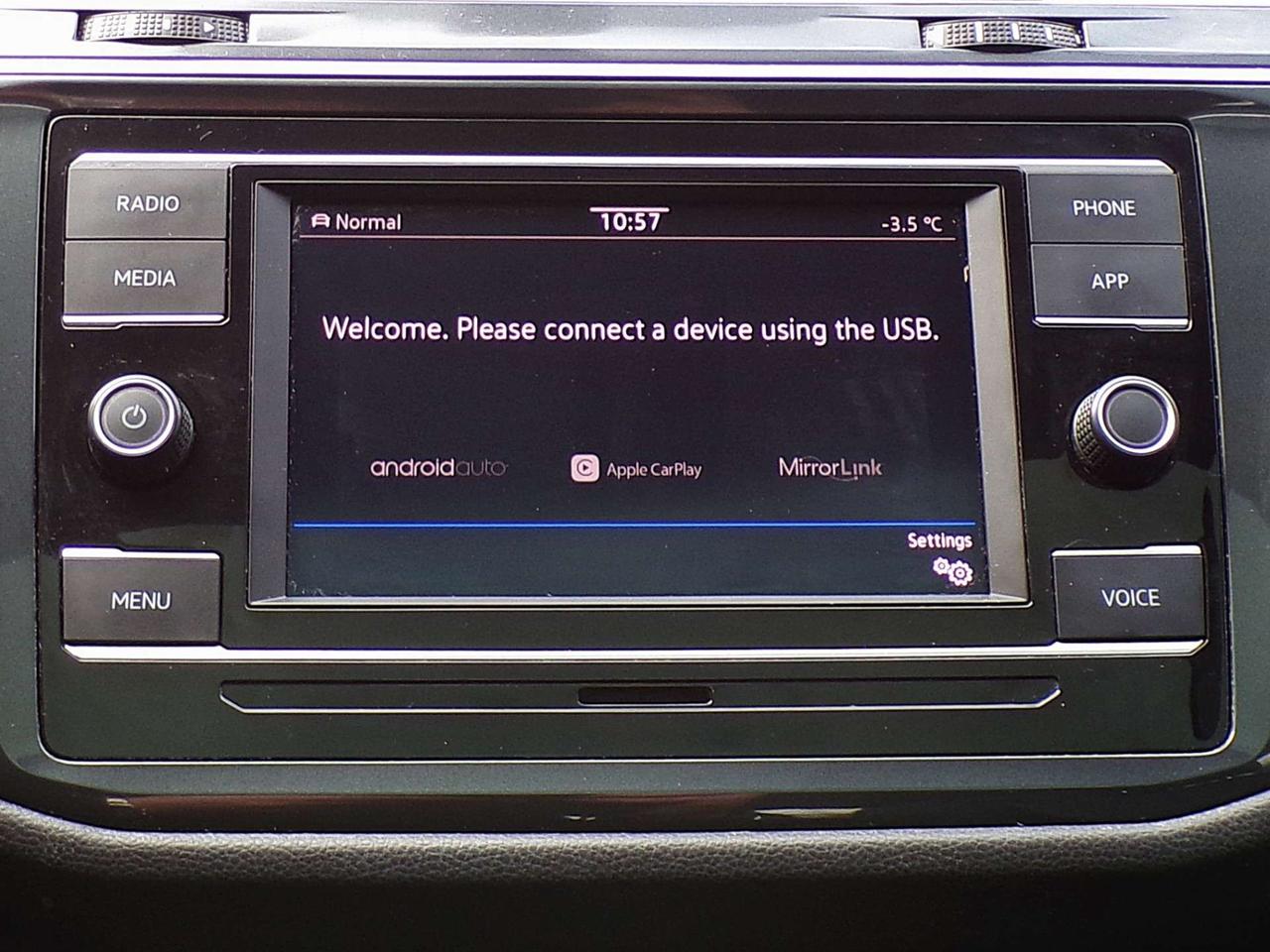 2020 Volkswagen Tiguan COMFORTLINE+ 4MOTION BSM CAMERA PANO ROOF APPLE CARPLAY Photo