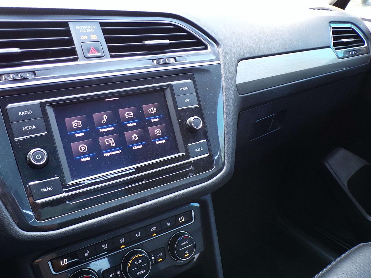 2020 Volkswagen Tiguan COMFORTLINE+ 4MOTION BSM CAMERA PANO ROOF APPLE CARPLAY Photo