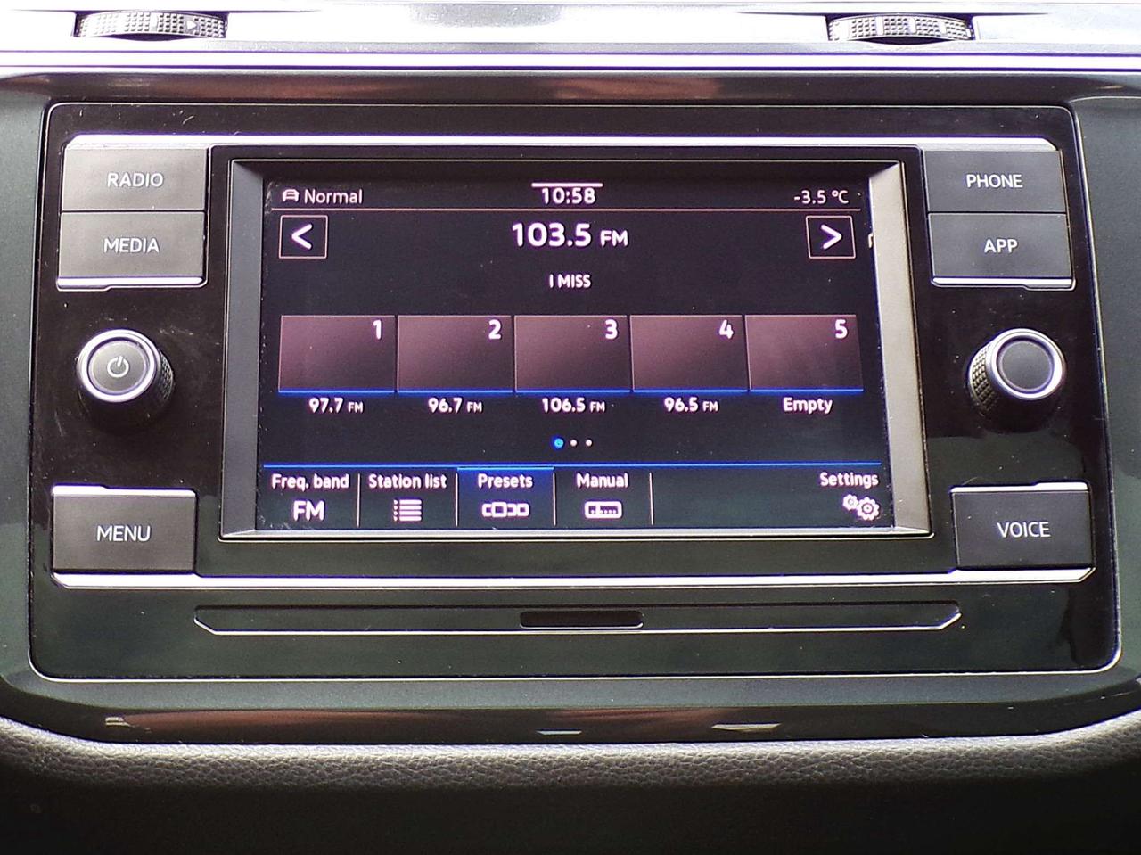2020 Volkswagen Tiguan COMFORTLINE+ 4MOTION BSM CAMERA PANO ROOF APPLE CARPLAY Photo