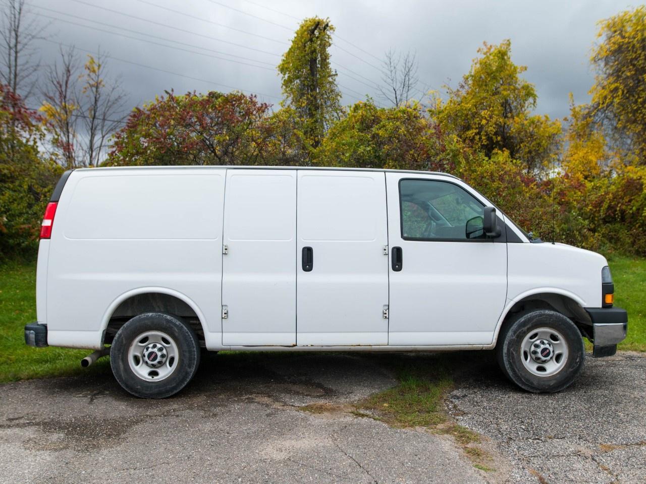 2020 GMC Savana Cargo Van 2500 Regular Wheelbase Rear-Wheel Drive Photo