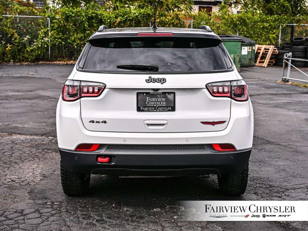 2024 Jeep Compass Trailhawk 4x4 PANO ROOF   NAVIGATION   ALPINE   BLUETOOTH   CARPLAY   REMOTE START   HEATED SEATS Photo4