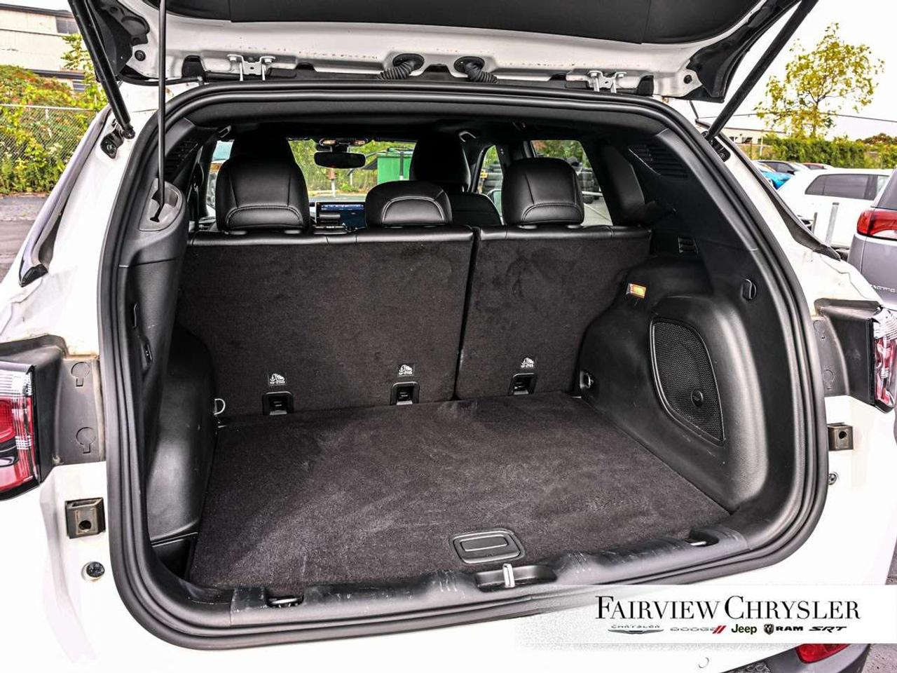 2024 Jeep Compass Trailhawk 4x4 PANO ROOF   NAVIGATION   ALPINE   BLUETOOTH   CARPLAY   REMOTE START   HEATED SEATS Photo