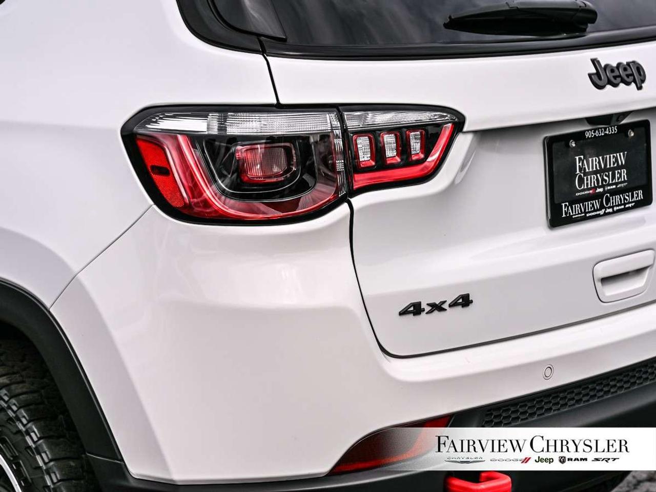 2024 Jeep Compass Trailhawk 4x4 PANO ROOF   NAVIGATION   ALPINE   BLUETOOTH   CARPLAY   REMOTE START   HEATED SEATS Photo