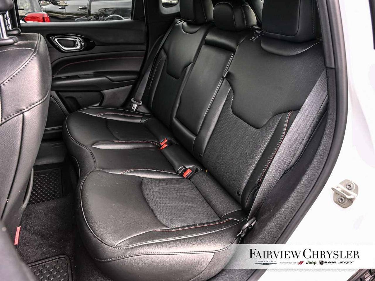 2024 Jeep Compass Trailhawk 4x4 PANO ROOF   NAVIGATION   ALPINE   BLUETOOTH   CARPLAY   REMOTE START   HEATED SEATS Photo