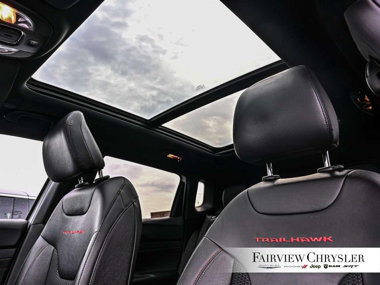 2024 Jeep Compass Trailhawk 4x4 PANO ROOF   NAVIGATION   ALPINE   BLUETOOTH   CARPLAY   REMOTE START   HEATED SEATS Photo
