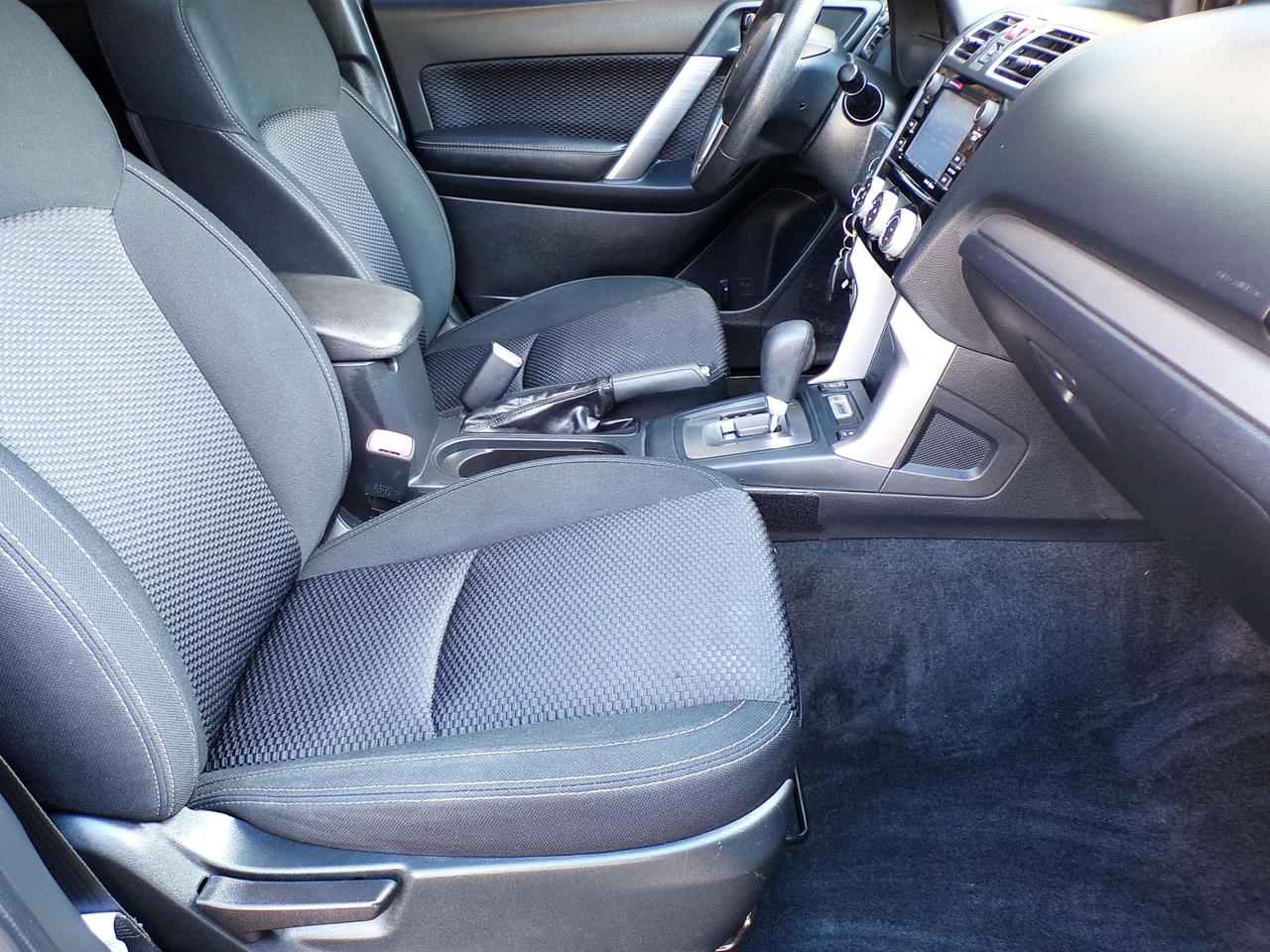 2018 Subaru Forester X-MODE AWD 2.5i CVT CAMERA HEATED SEATS B.T. Photo