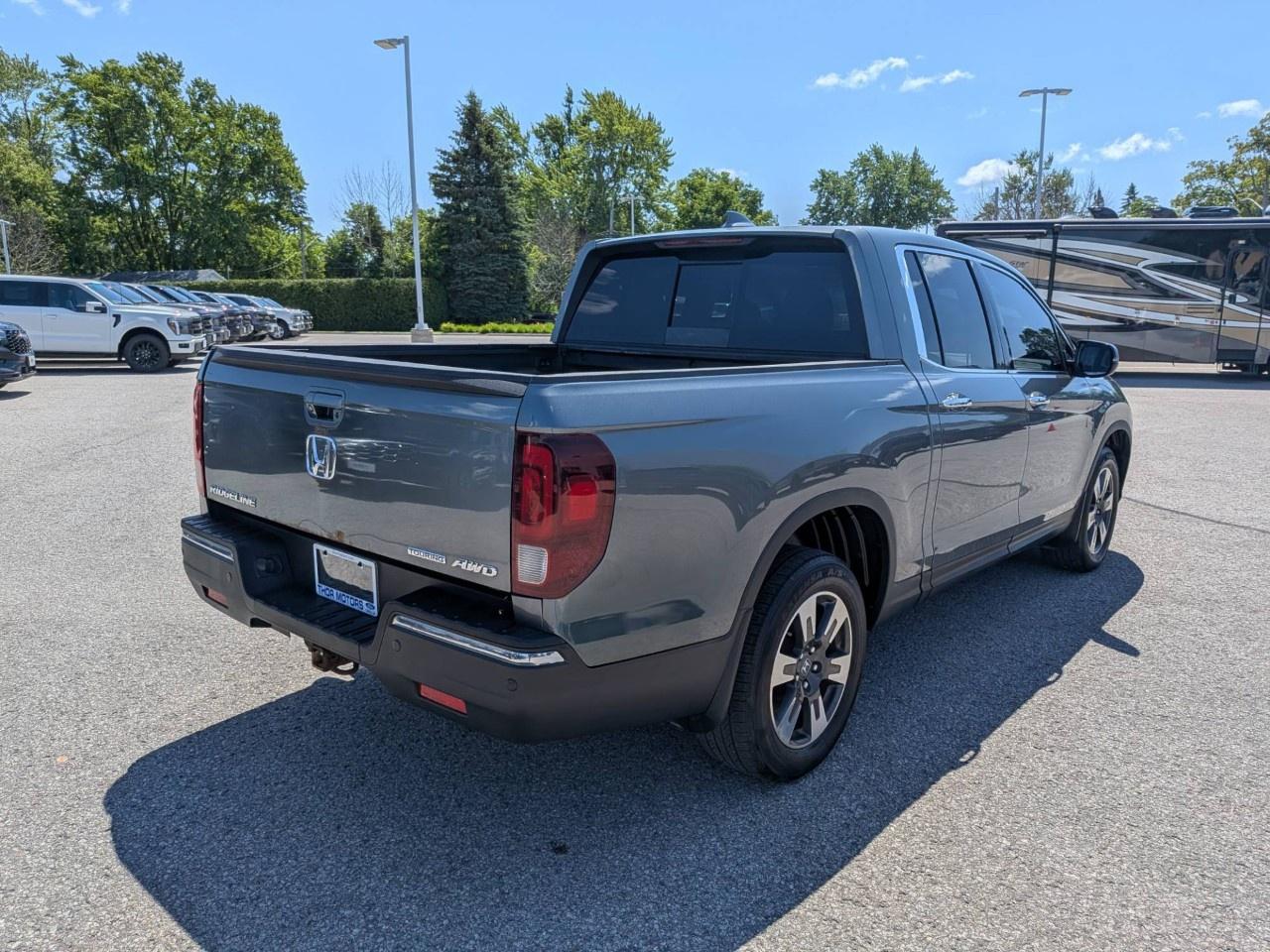 2017 Honda Ridgeline TOURING Photo