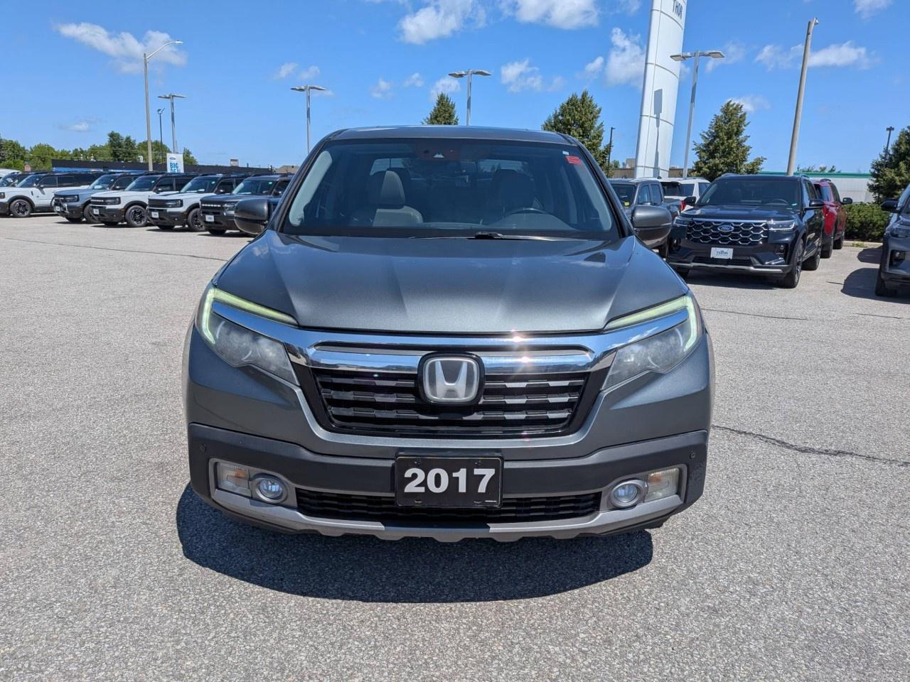 2017 Honda Ridgeline TOURING Photo5