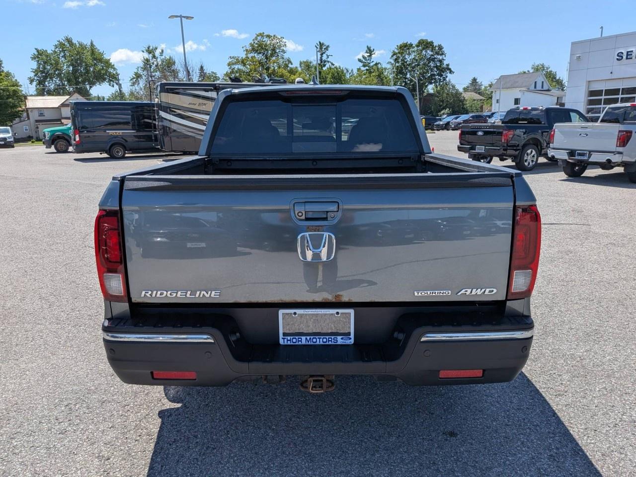 2017 Honda Ridgeline TOURING Photo