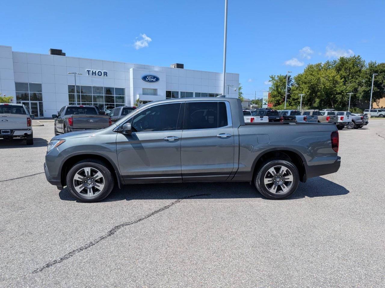 2017 Honda Ridgeline TOURING Photo