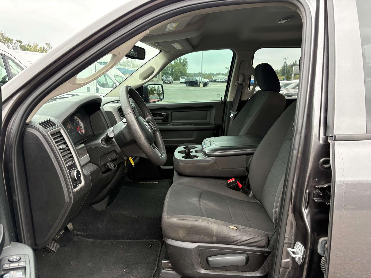 2019 RAM 1500 Express - Htd seats Photo