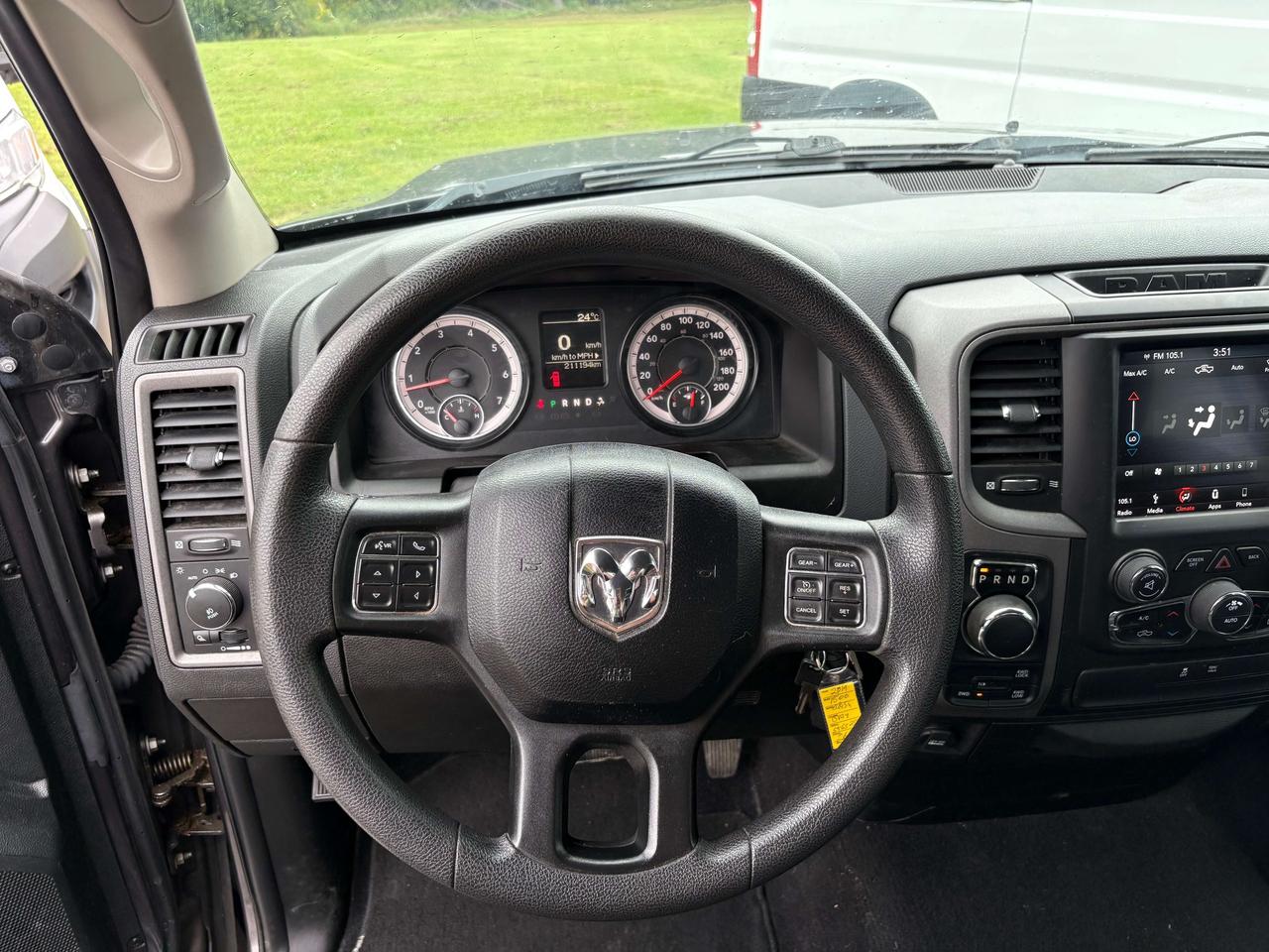 2019 RAM 1500 Express - Htd seats Photo