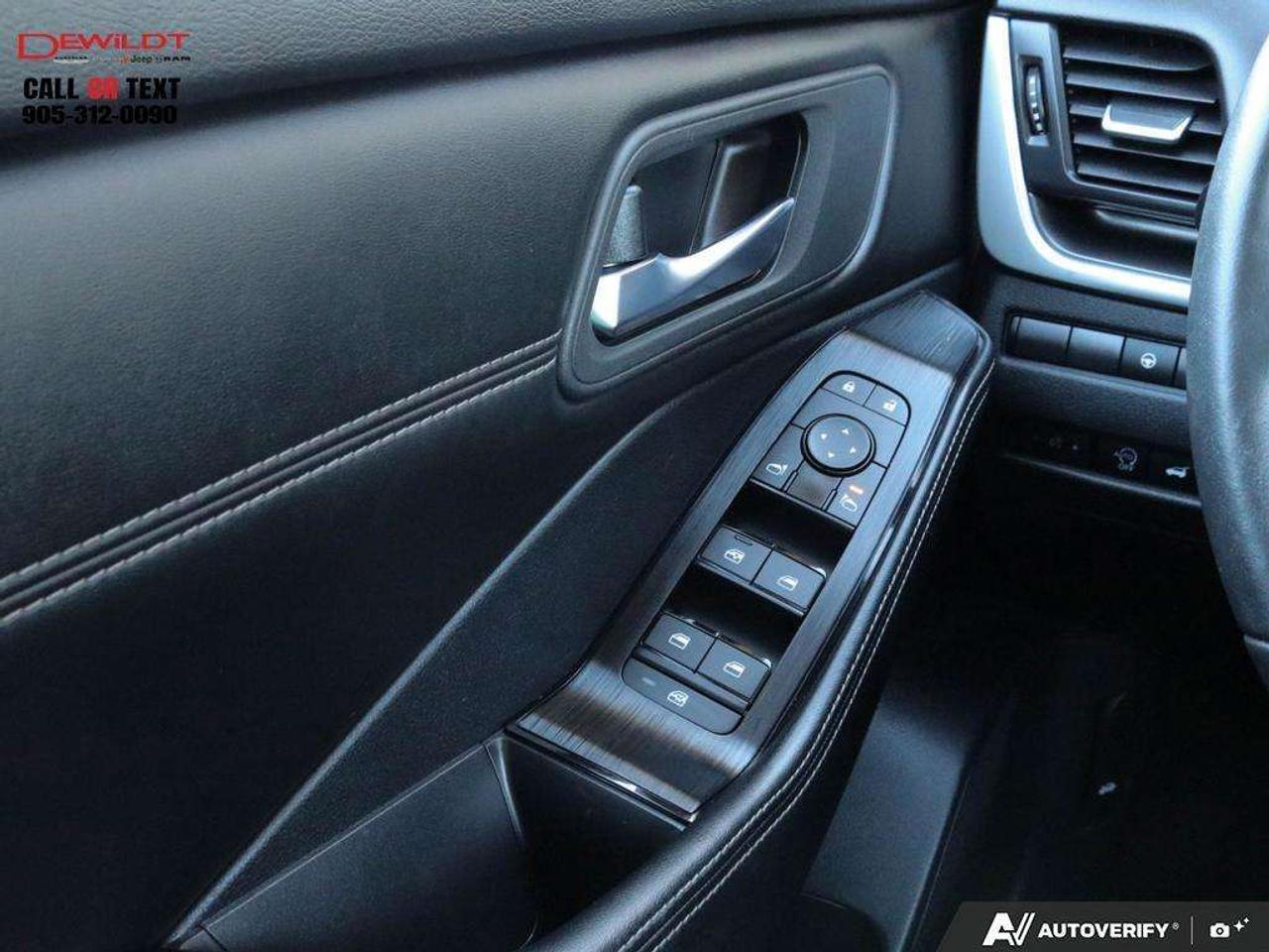 2024 Nissan Rogue SV PREMIUM   LEATHER SEATS   MOONROOF Photo