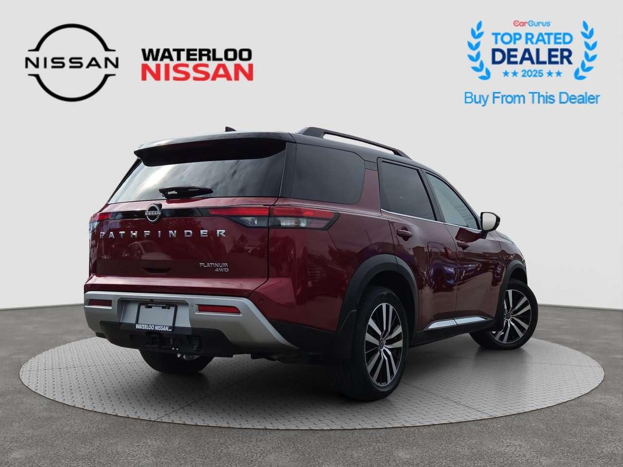 2023 Nissan Pathfinder Platinum Photo4