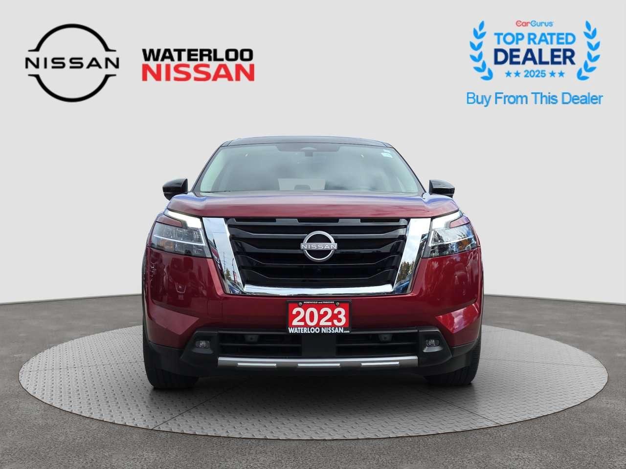 2023 Nissan Pathfinder Platinum Photo