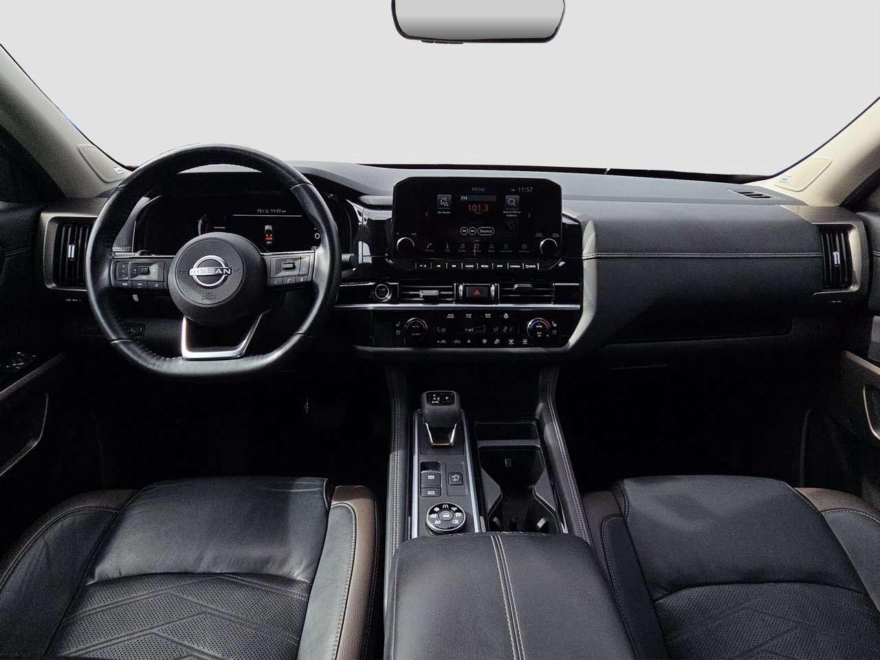 2023 Nissan Pathfinder Platinum Photo