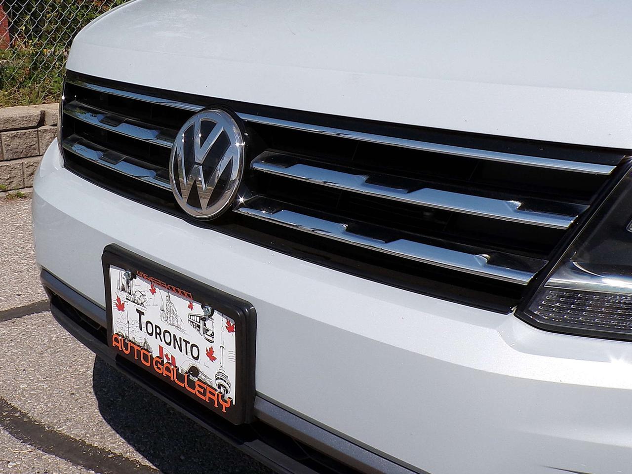 2018 Volkswagen Tiguan COMFORTLINE+ 4MOTION BSM CAMERA PANO ROOF APPLE CARPLAY Photo