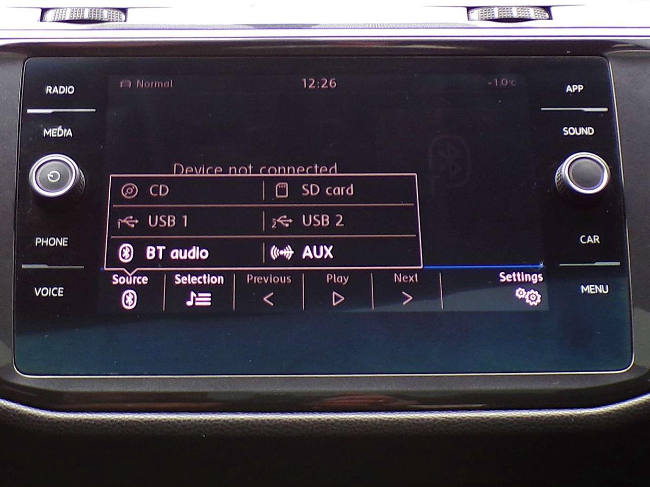 2018 Volkswagen Tiguan COMFORTLINE+ 4MOTION BSM CAMERA PANO ROOF APPLE CARPLAY Photo