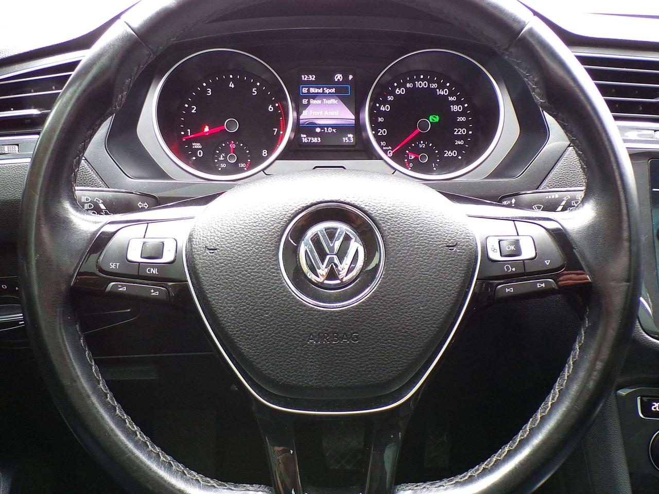 2018 Volkswagen Tiguan COMFORTLINE+ 4MOTION BSM CAMERA PANO ROOF APPLE CARPLAY Photo