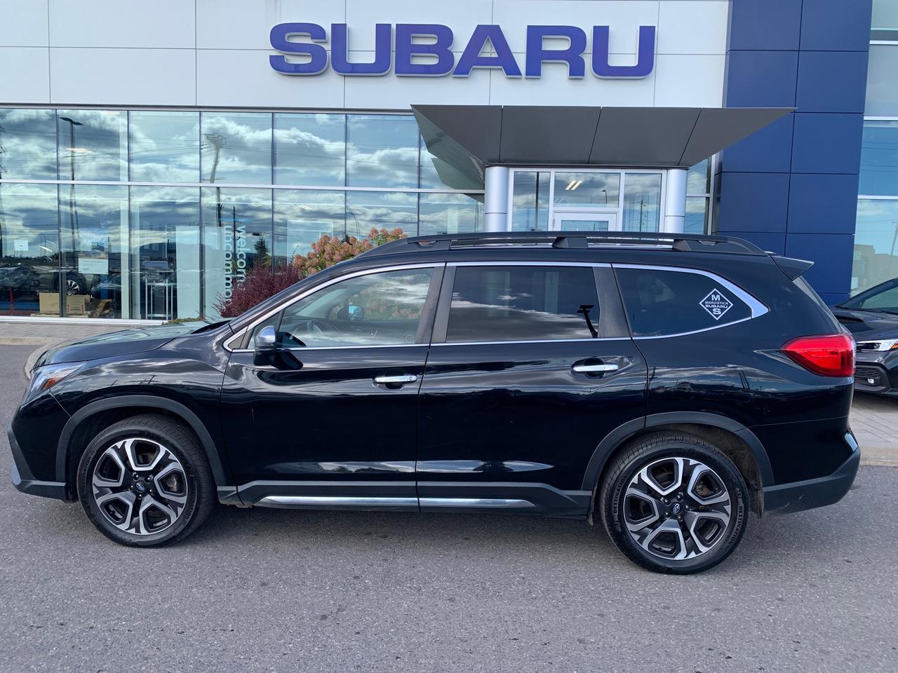2023 Subaru ASCENT Premier 7-Passenger (CVT) 4dr All-Wheel Drive Photo