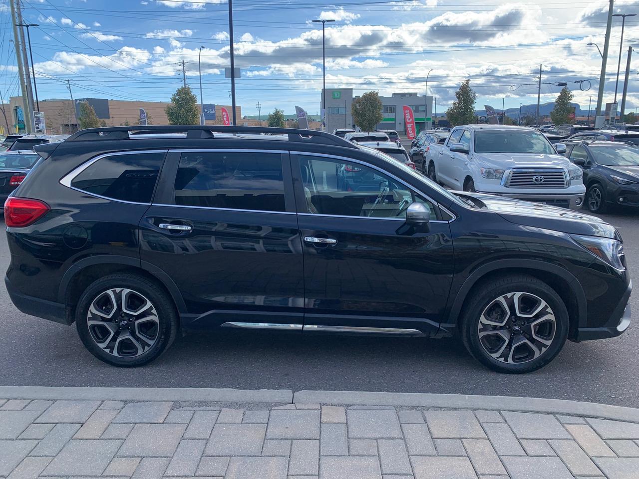 2023 Subaru ASCENT Premier 7-Passenger (CVT) 4dr All-Wheel Drive Photo