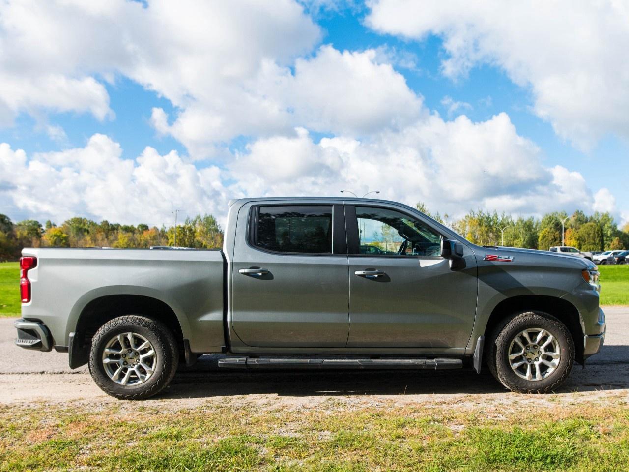 2023 Chevrolet Silverado 1500 Crew Cab Short Box 4-Wheel Drive RST Photo