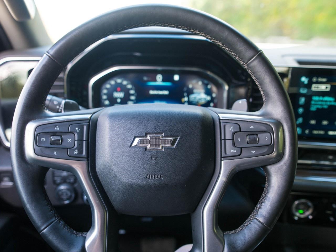 2023 Chevrolet Silverado 1500 Crew Cab Short Box 4-Wheel Drive RST Photo