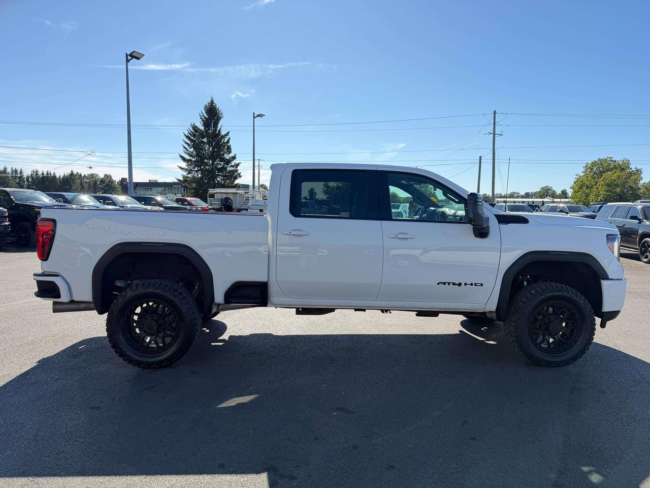 2022 GMC SIERRA 2500HD AT4 Photo