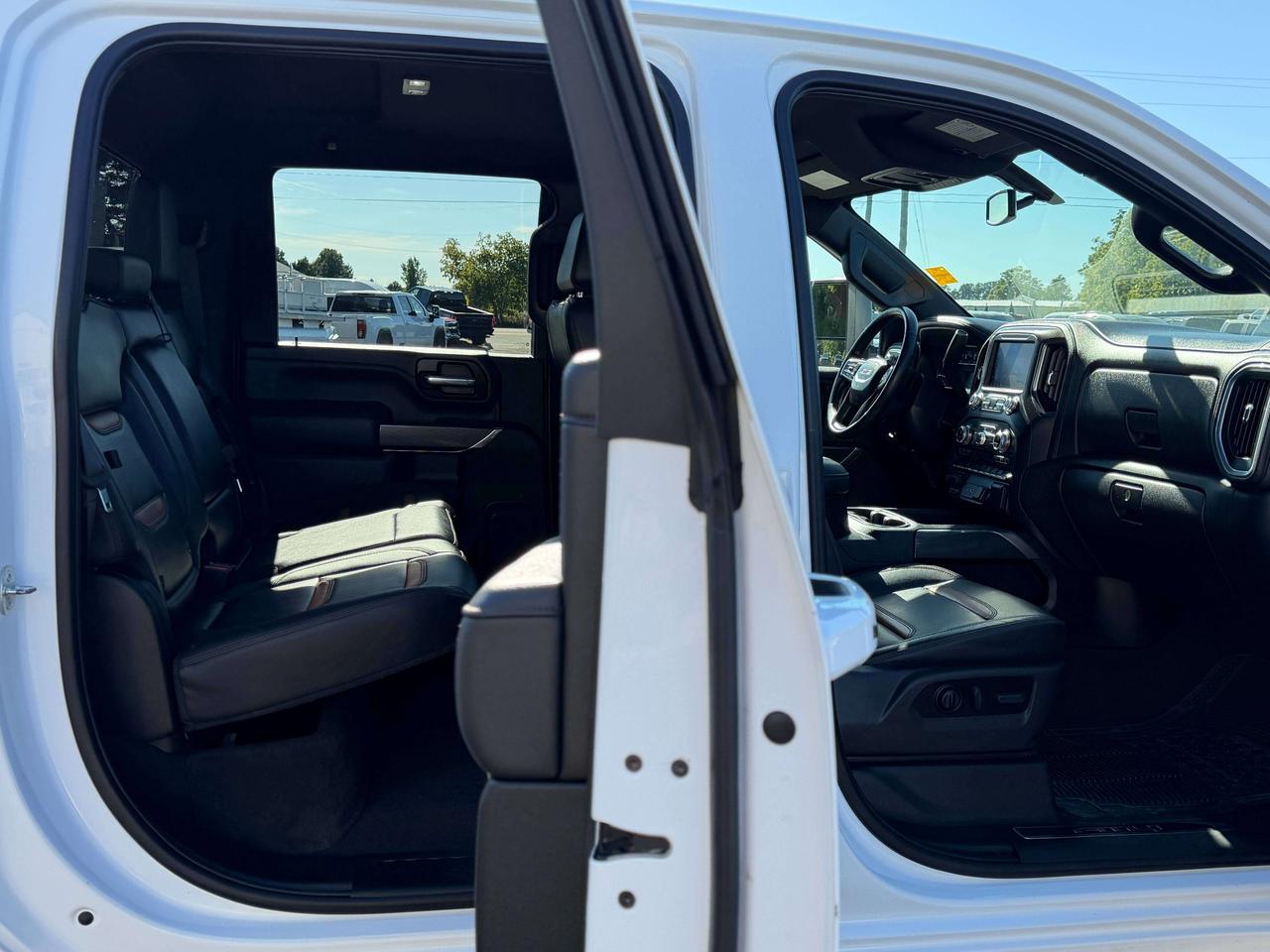 2022 GMC SIERRA 2500HD AT4 Photo