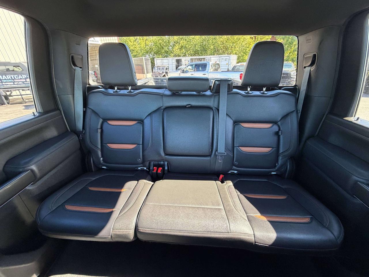 2022 GMC SIERRA 2500HD AT4 Photo