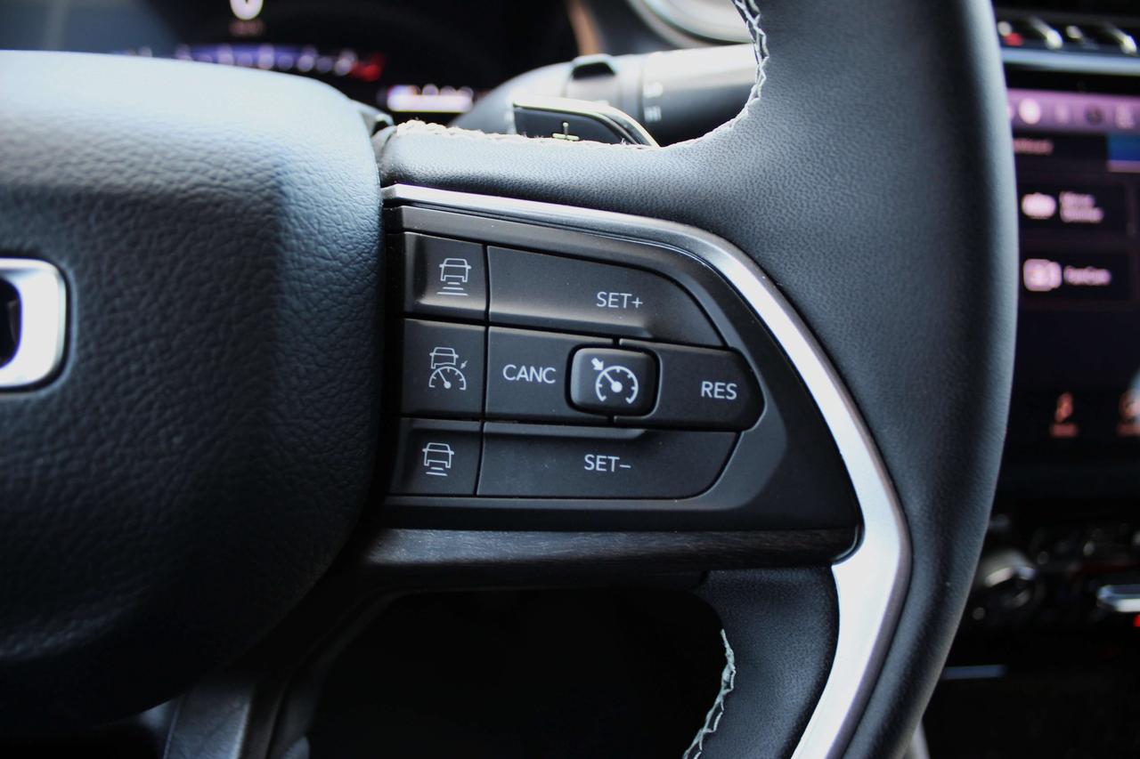 2025 Jeep Grand Cherokee Limited Photo
