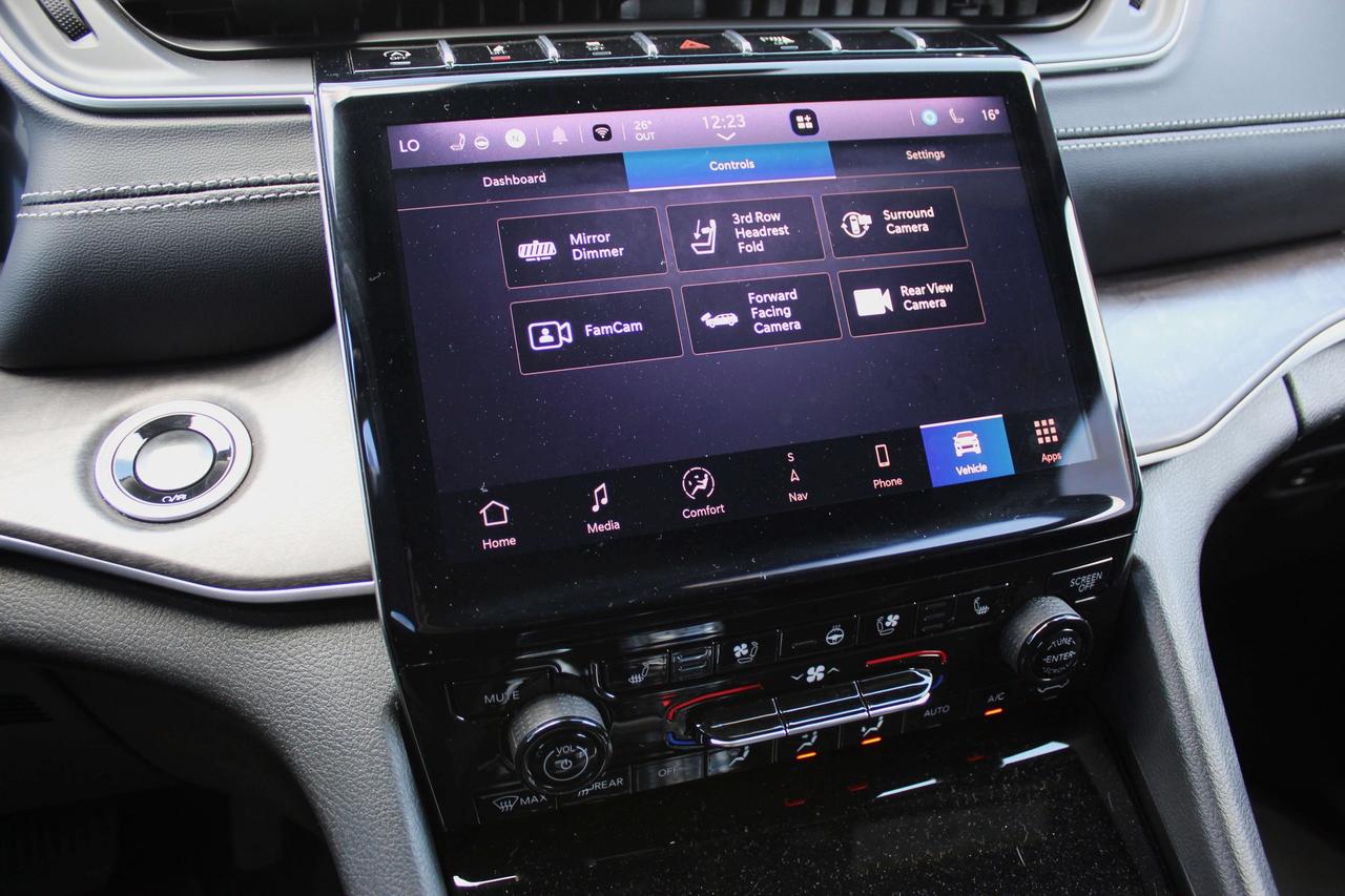 2025 Jeep Grand Cherokee Limited Photo