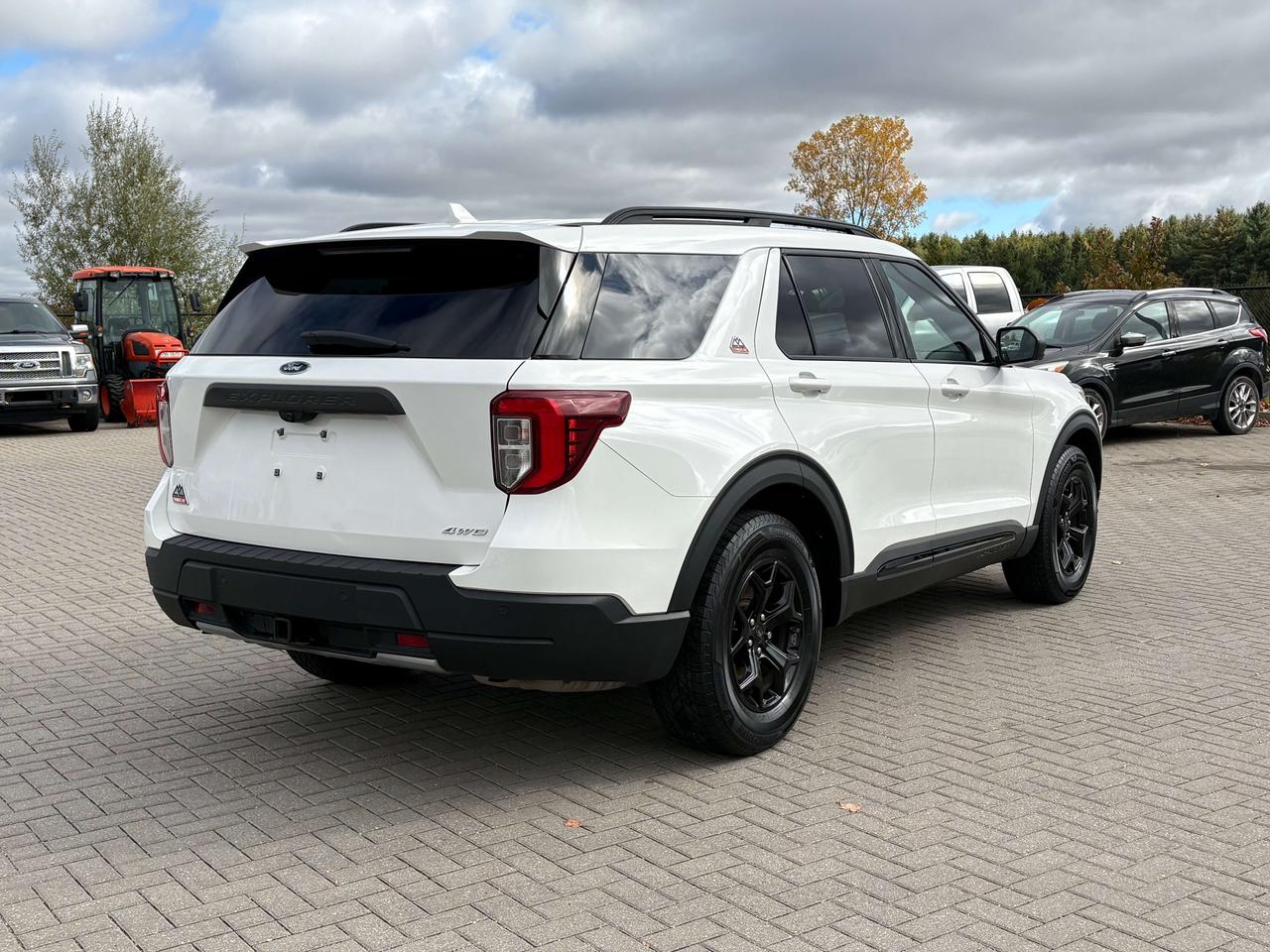 2022 Ford Explorer Timberline 4WD   Nav.   Pano Roof   Heated Seats Photo