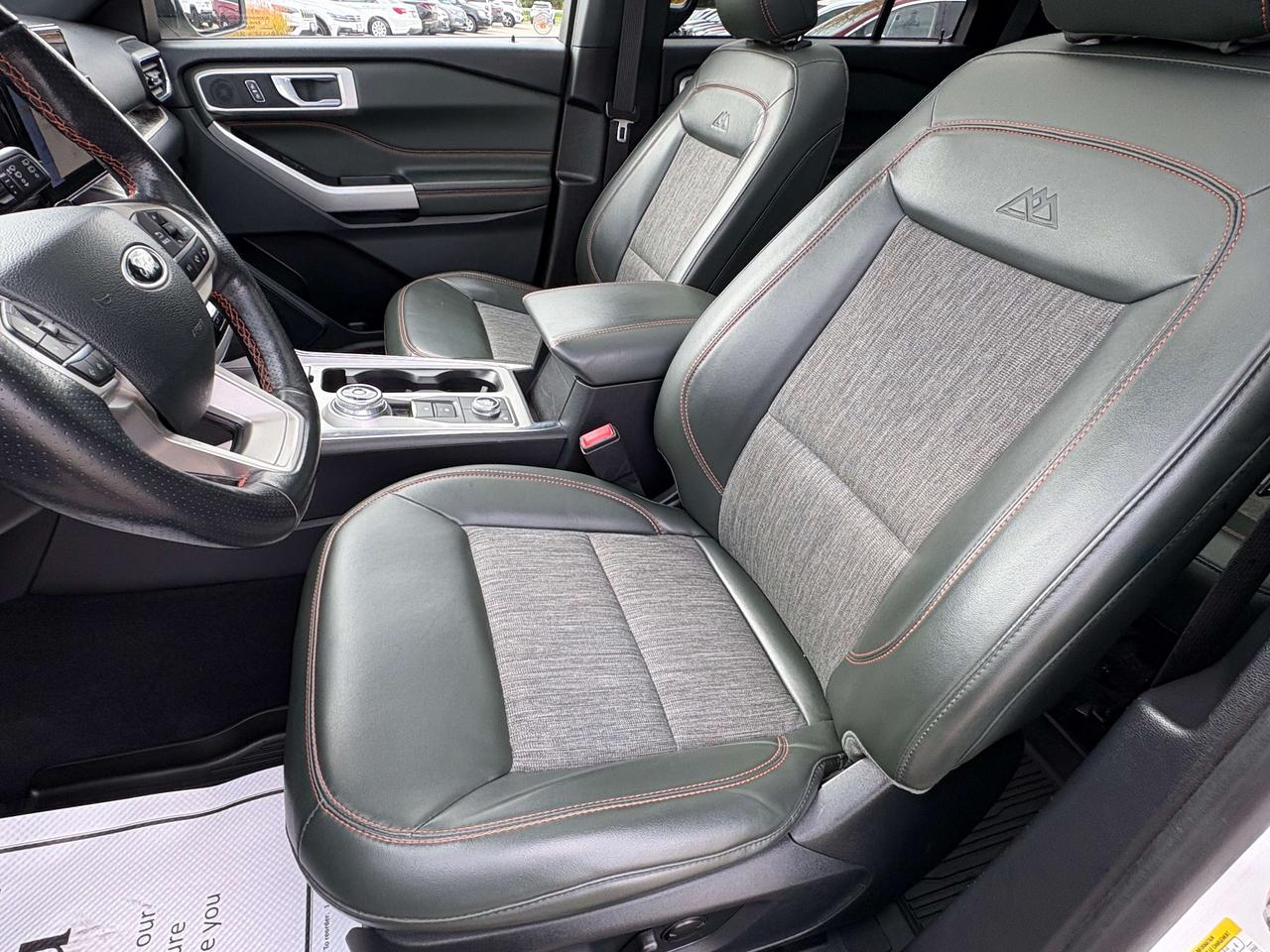 2022 Ford Explorer Timberline 4WD   Nav.   Pano Roof   Heated Seats Photo